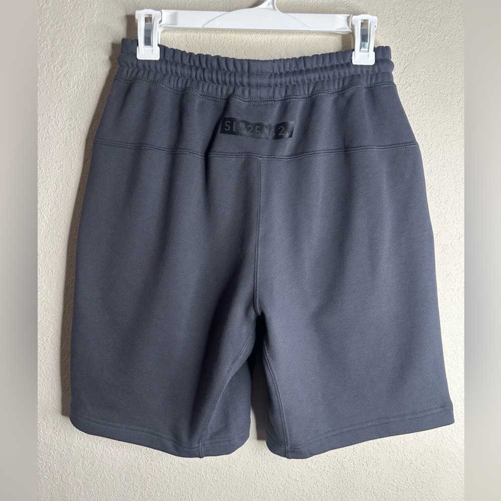 adidas Originals SHORT DV1928 Coal - Picture 5 of 7